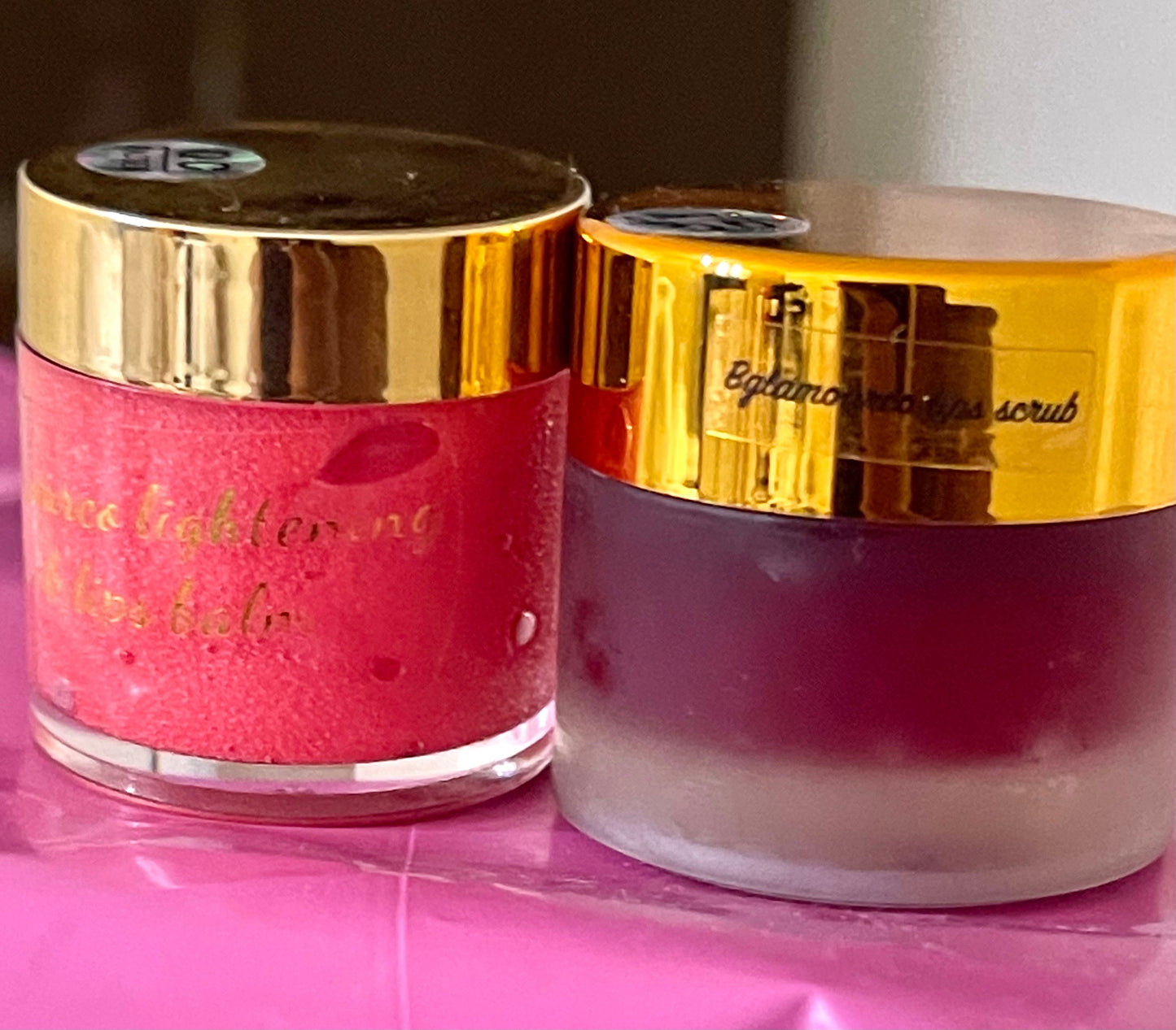 Improved Lighten’ n plump pink lips kit, heals and lighten contains Asphodelaceae 100% natural and for smokers